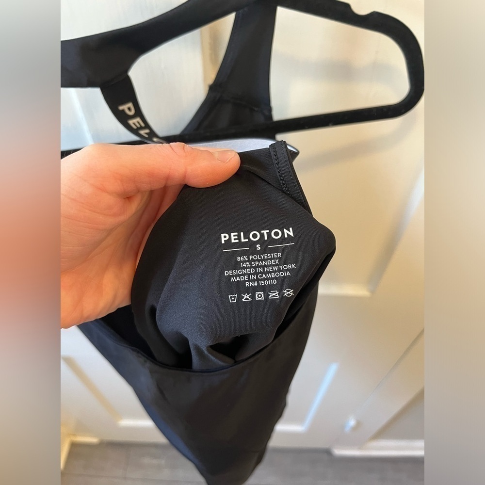 Peloton Distance Razorback Black Tank Top Small - Picture 6 of 6